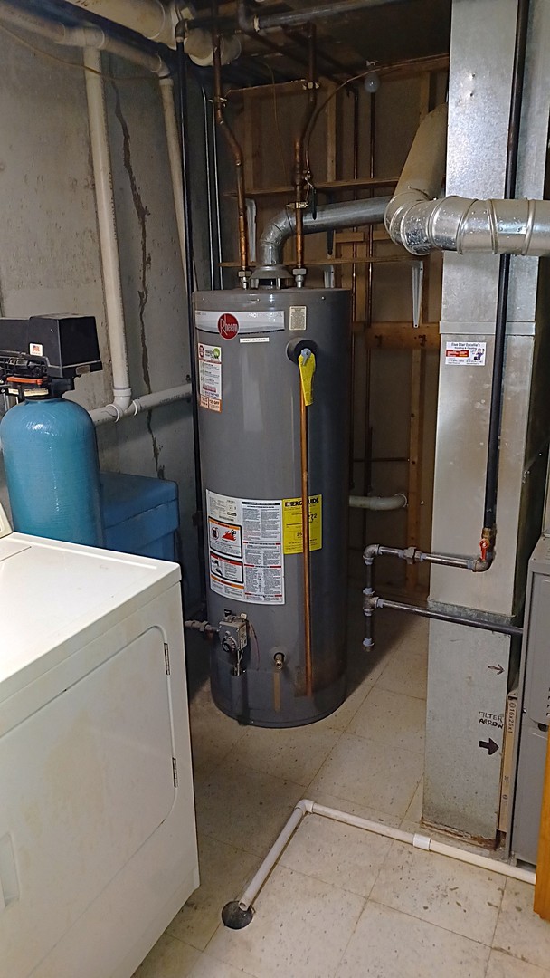 Crest Hill, IL 60403