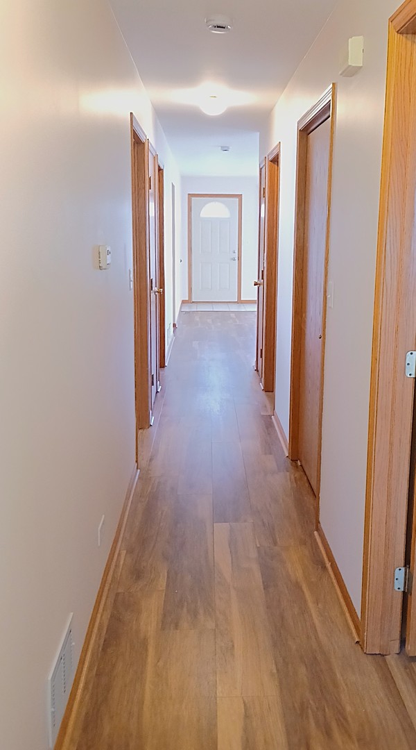 Crest Hill, IL 60403