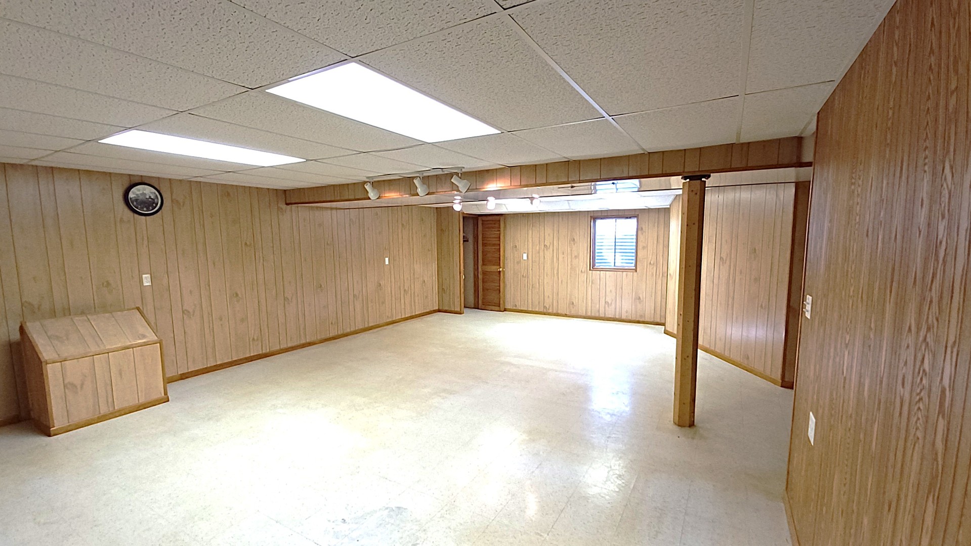 Crest Hill, IL 60403