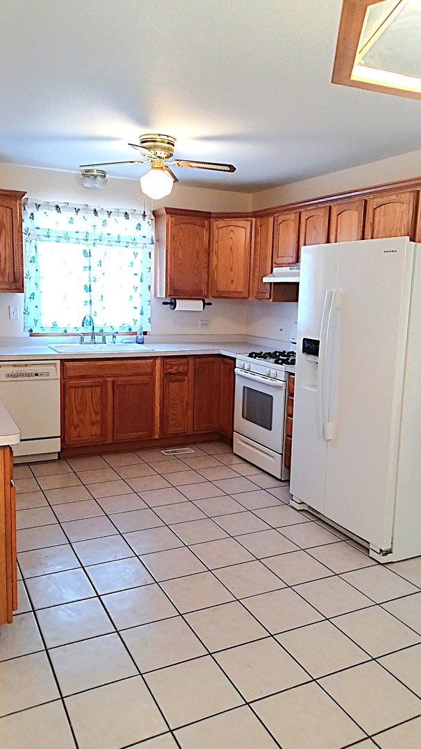 Crest Hill, IL 60403