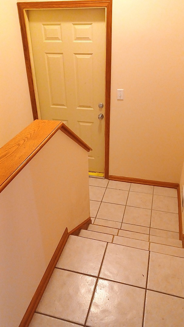 Crest Hill, IL 60403