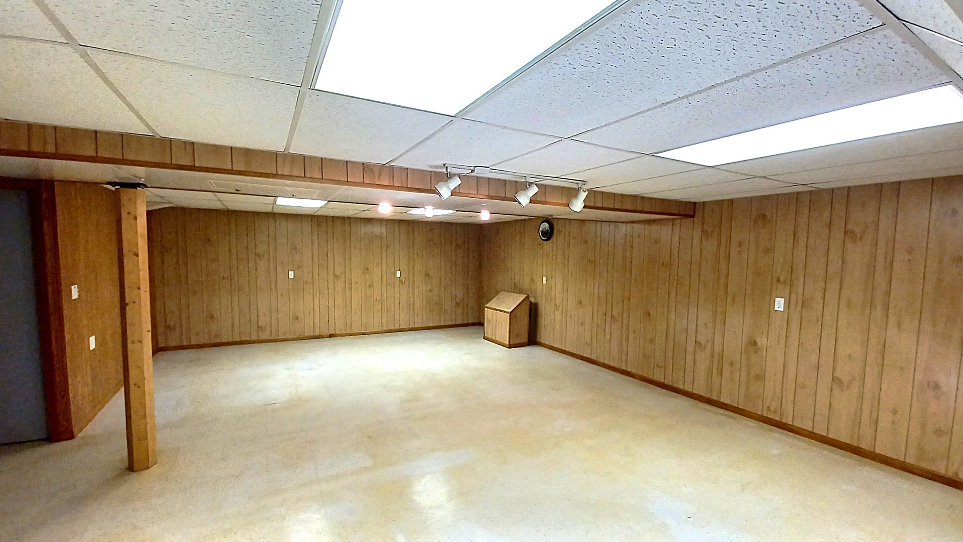 Crest Hill, IL 60403