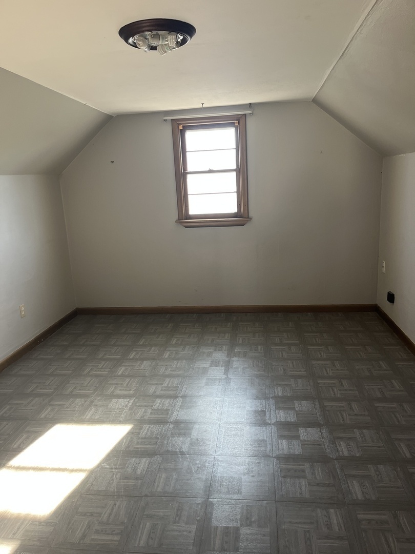 14340 Kilpatrick Avenue, Midlothian, IL 60445