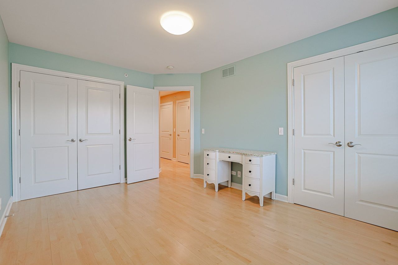 1909 Lynn Circle, Libertyville, IL 60048