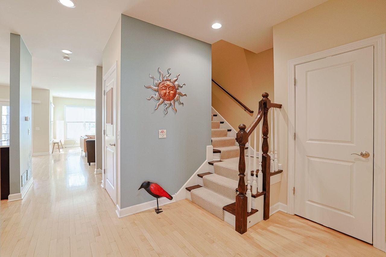 1909 Lynn Circle, Libertyville, IL 60048