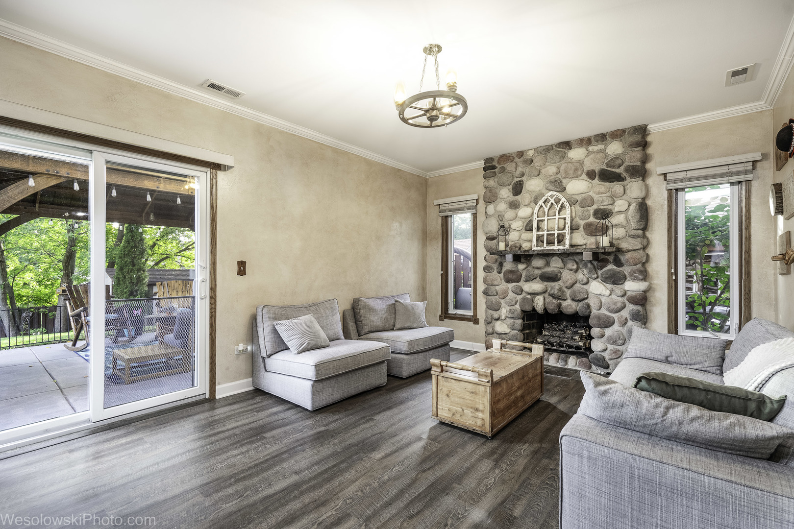 41 Siems Drive, Glendale Heights, IL 60139