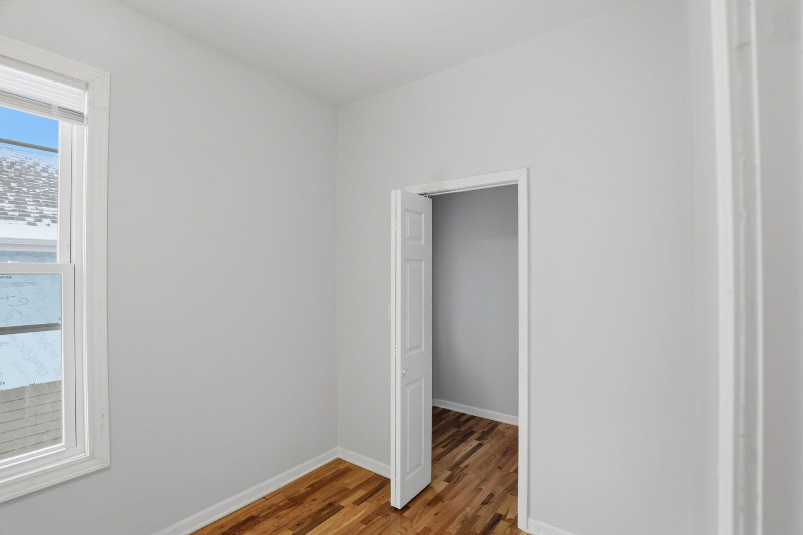 5256 S Carpenter Street, Chicago, IL 60609