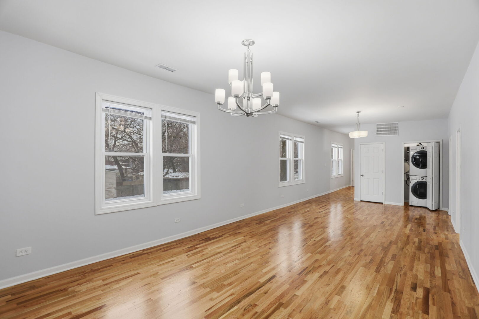 5256 S Carpenter Street, Chicago, IL 60609