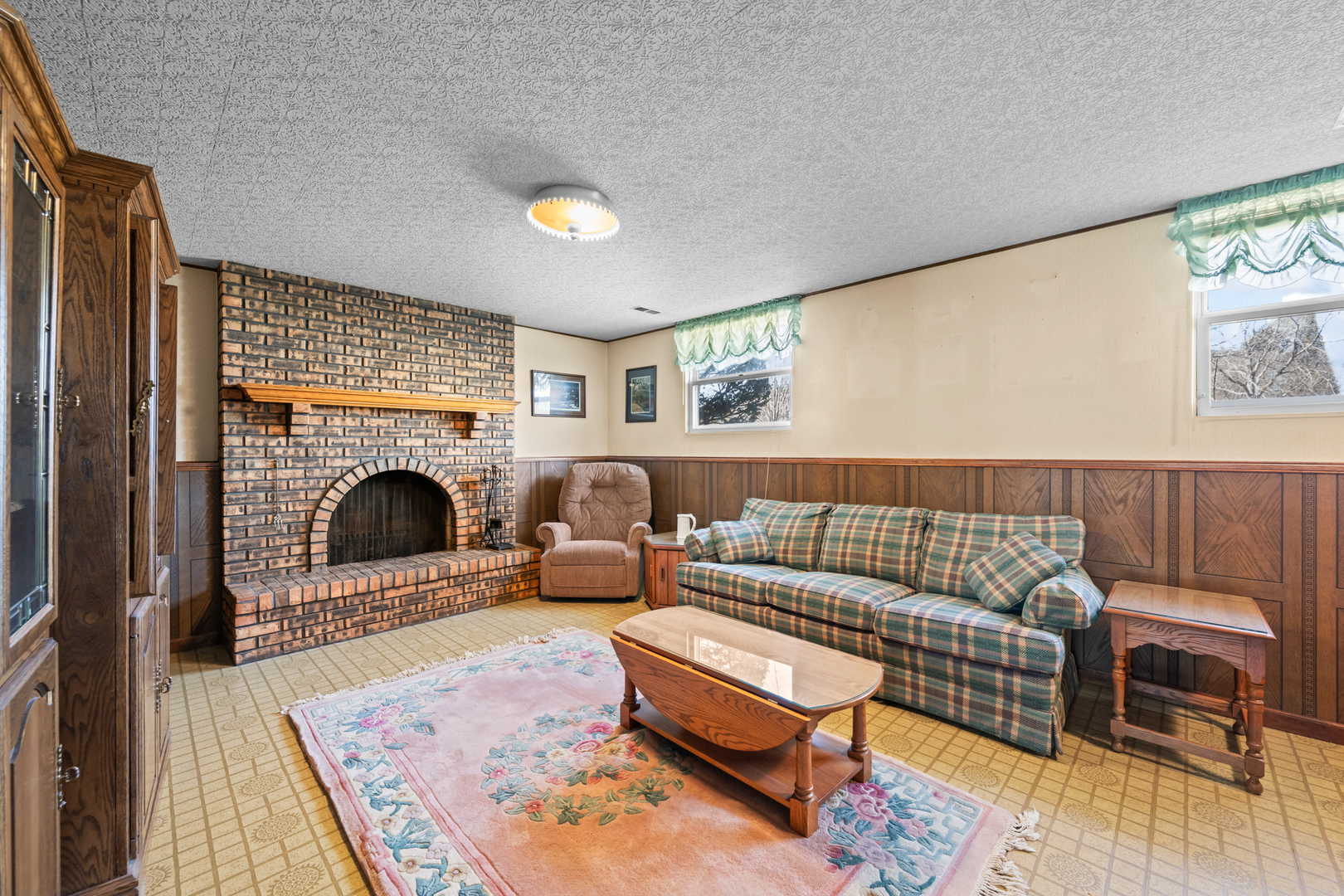 997 N PLUM GROVE Road, Palatine, IL 60067