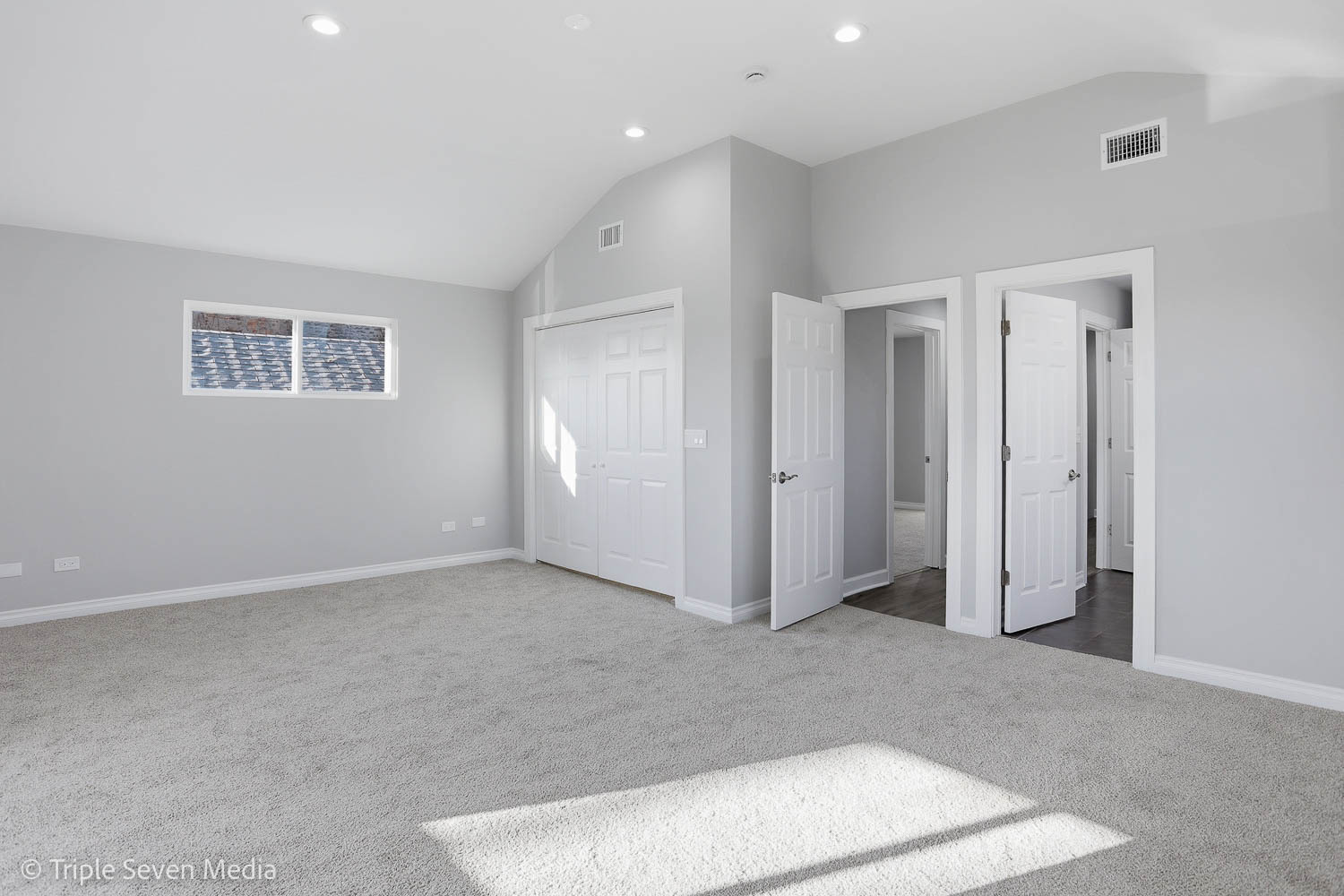 7520 S CARPENTER Street, Chicago, IL 60620