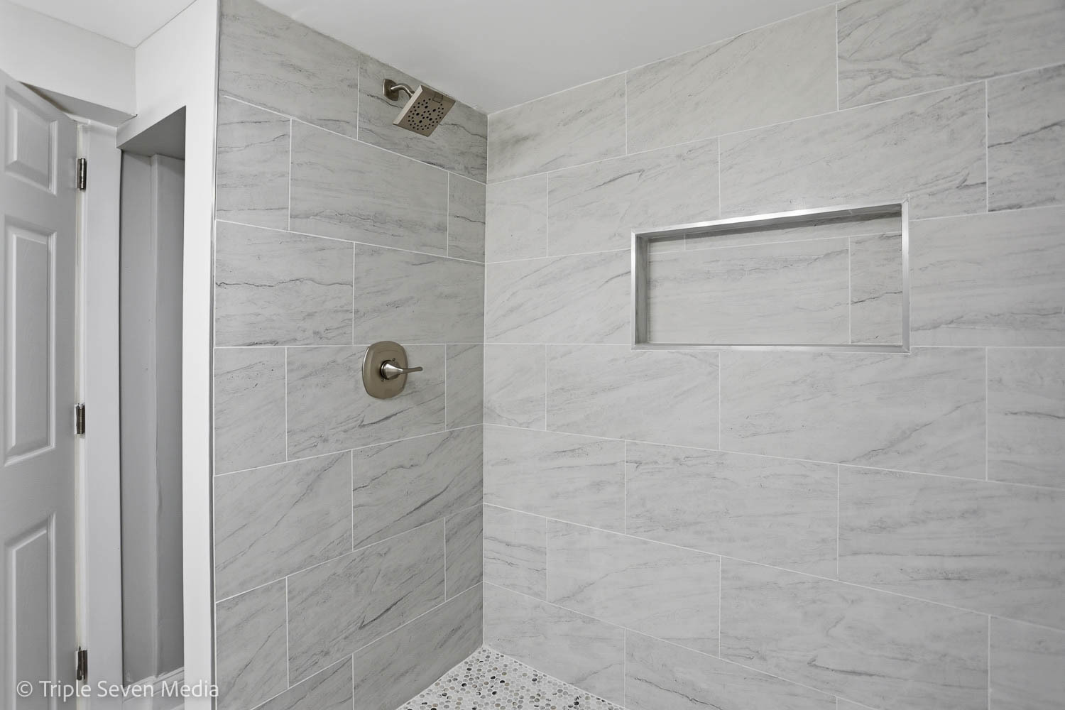 7520 S CARPENTER Street, Chicago, IL 60620