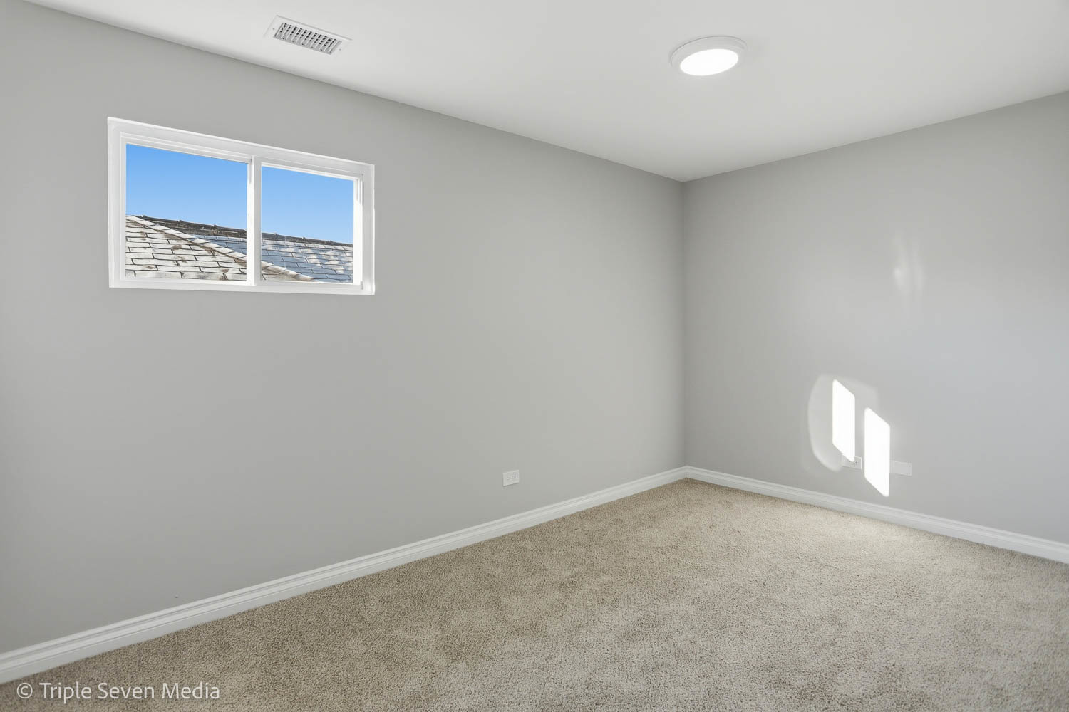 7520 S CARPENTER Street, Chicago, IL 60620