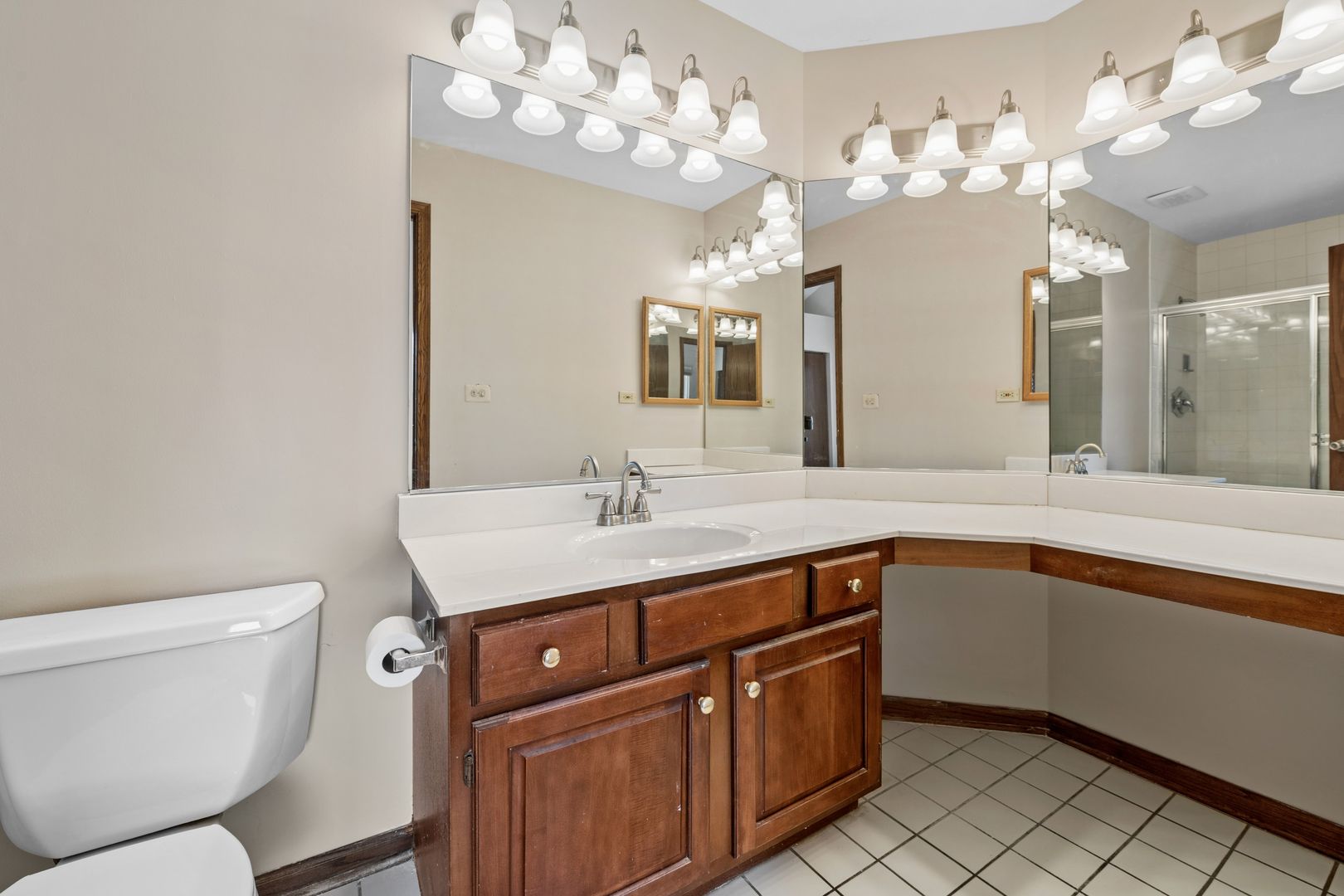 3585 Princeton Avenue, Aurora, IL 60504