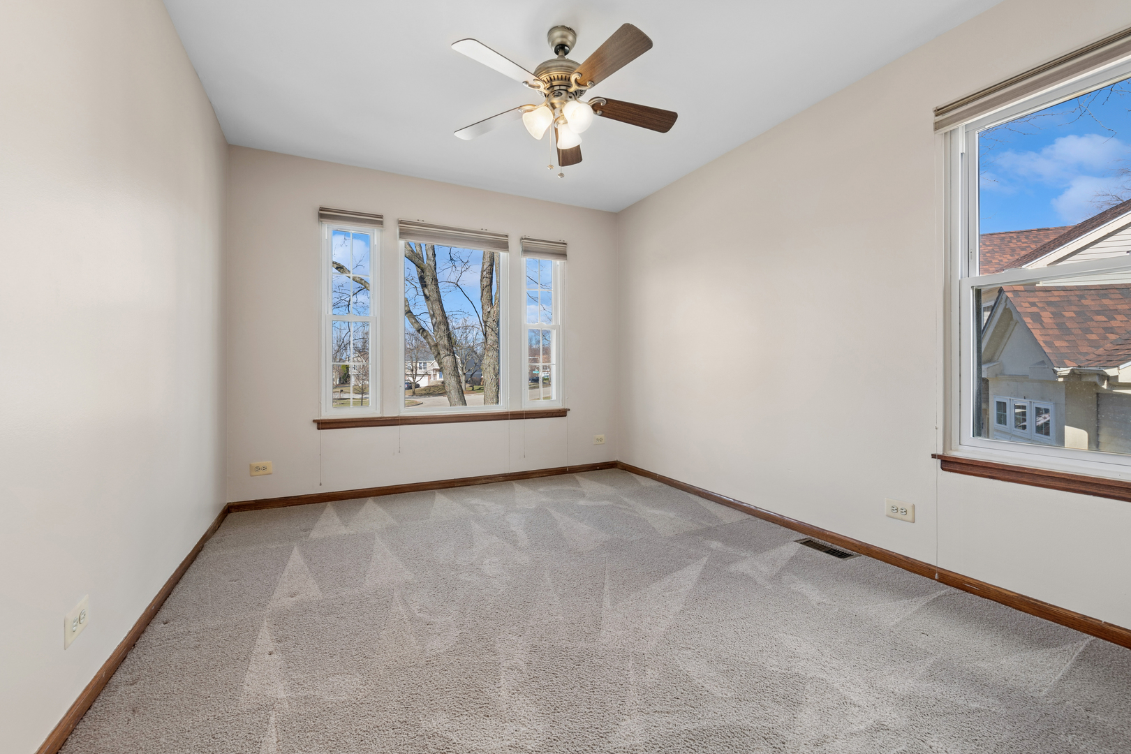 3585 Princeton Avenue, Aurora, IL 60504