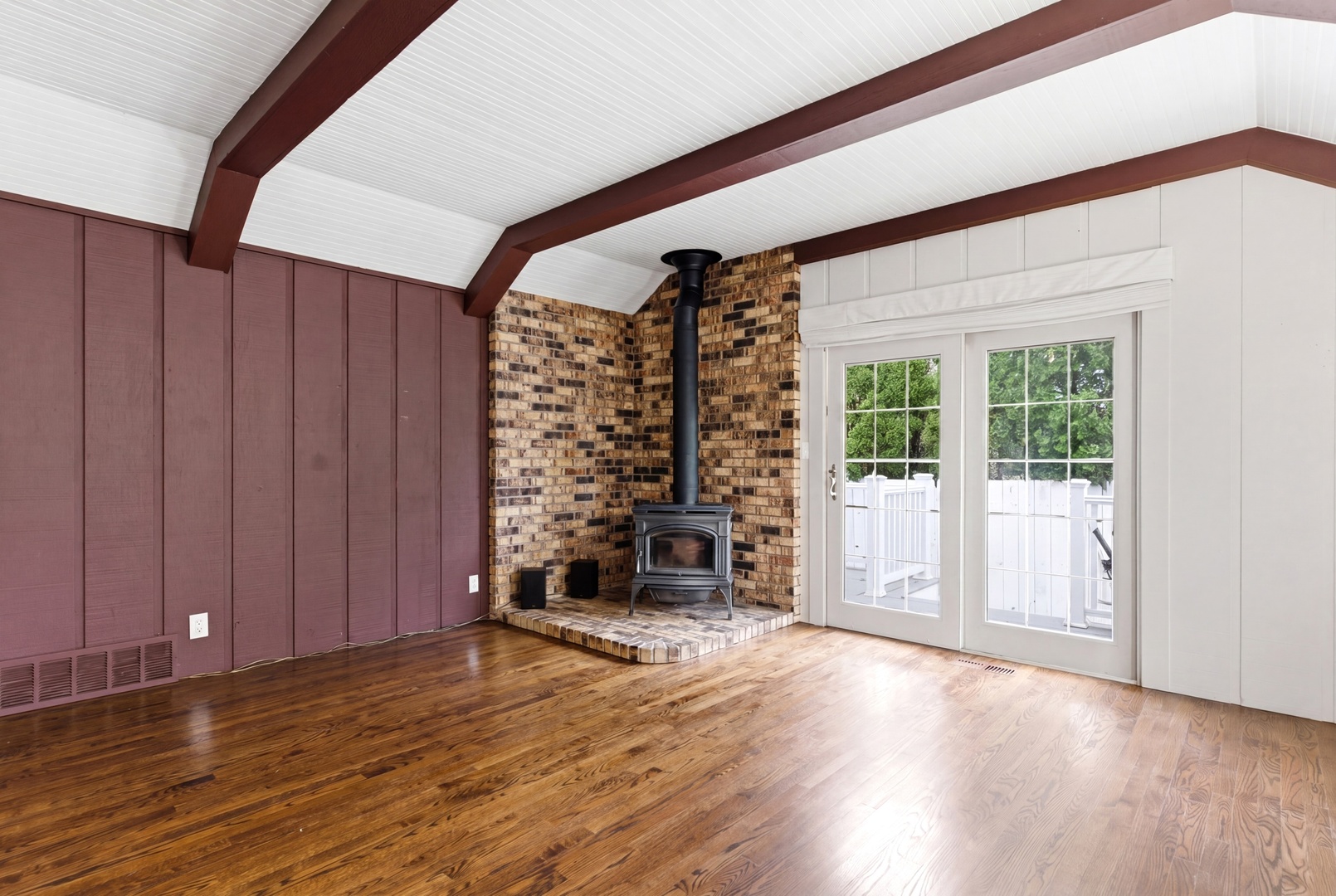 700 Broadway Avenue, Crystal Lake, IL 60014