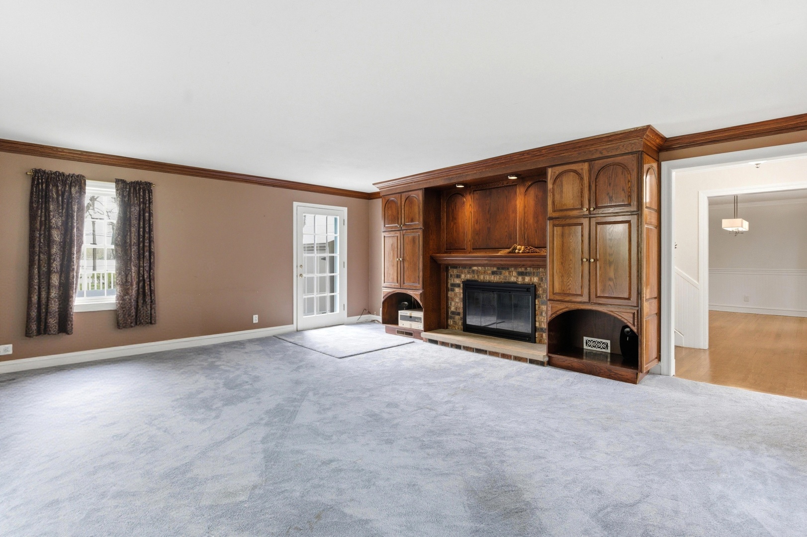 700 Broadway Avenue, Crystal Lake, IL 60014