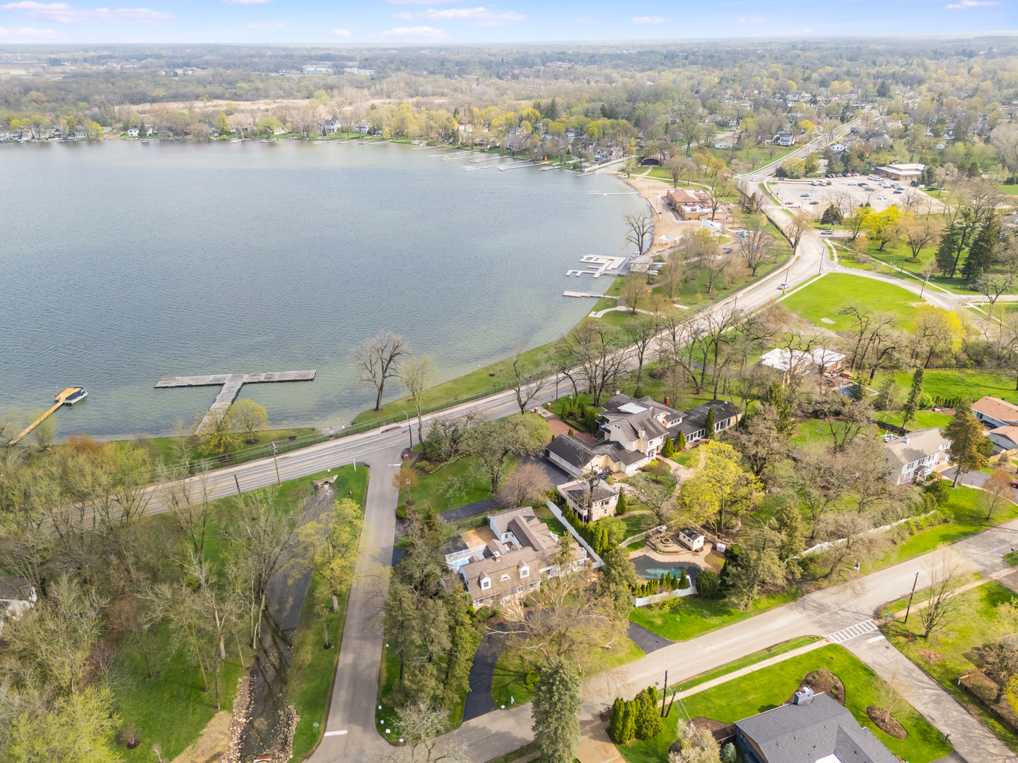 700 Broadway Avenue, Crystal Lake, IL 60014