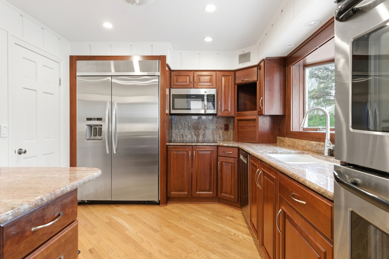 700 Broadway Avenue, Crystal Lake, IL 60014