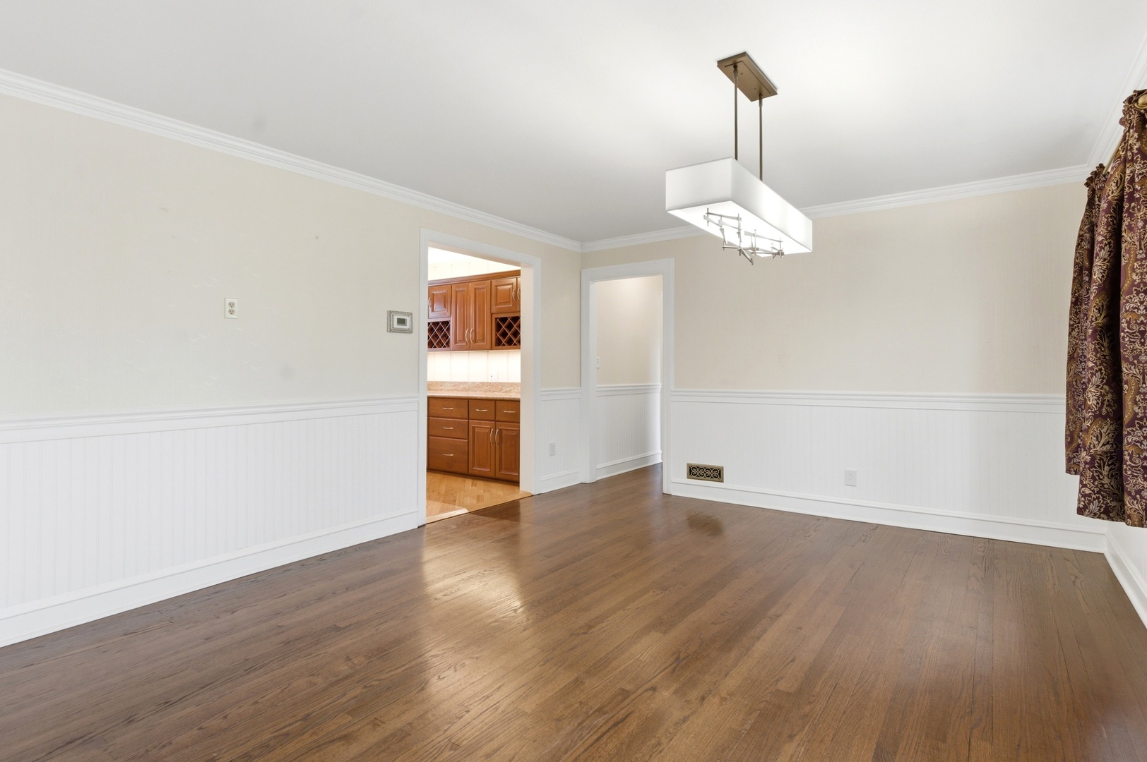 700 Broadway Avenue, Crystal Lake, IL 60014