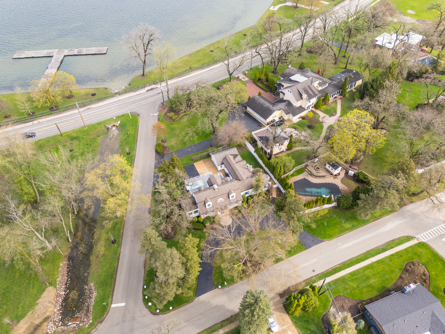 700 Broadway Avenue, Crystal Lake, IL 60014