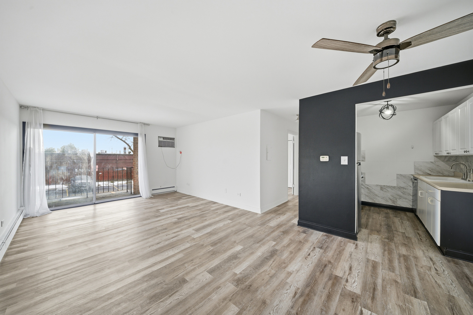 2 E Dundee Quarter Drive #B201, Palatine, IL 60074