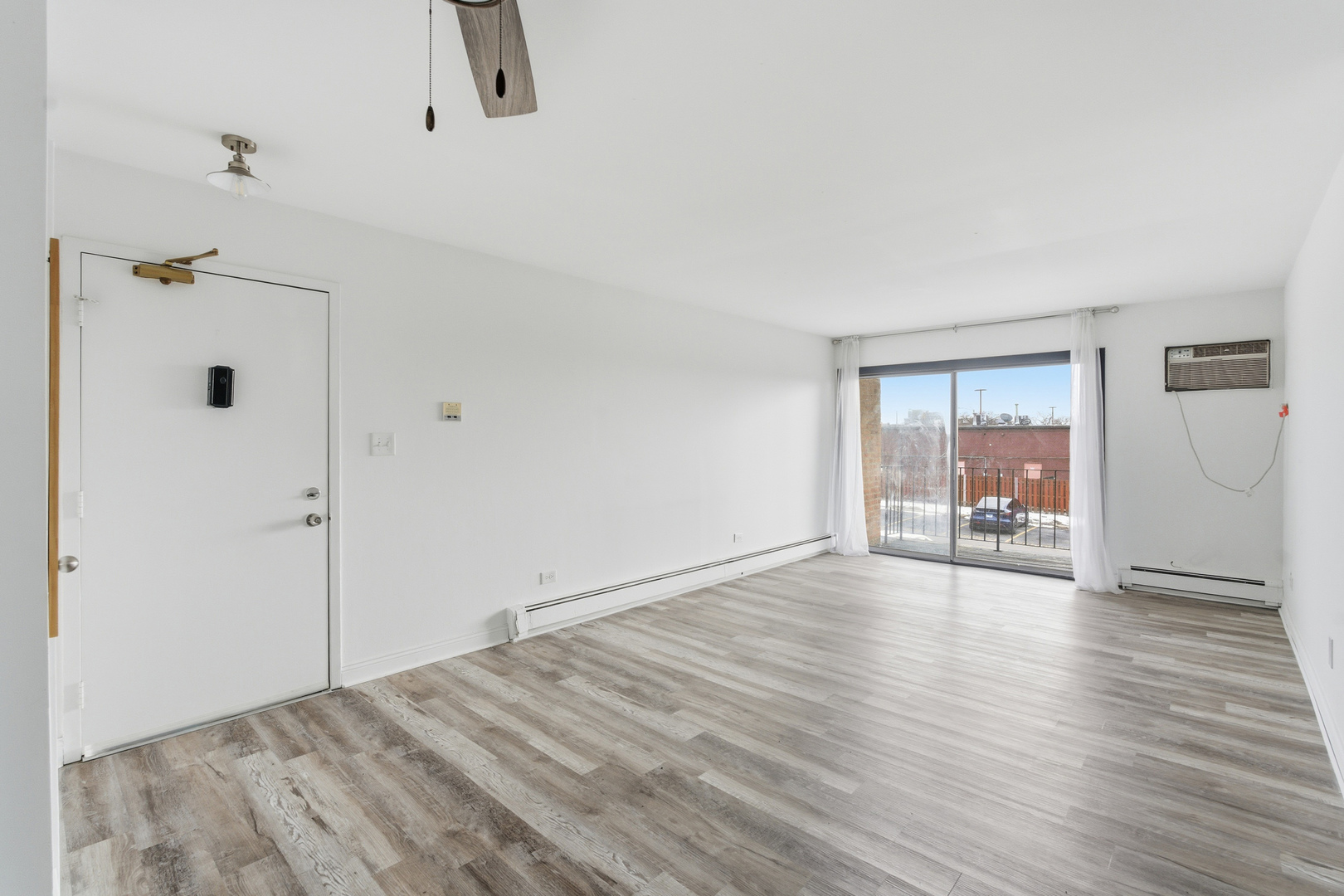 2 E Dundee Quarter Drive #B201, Palatine, IL 60074