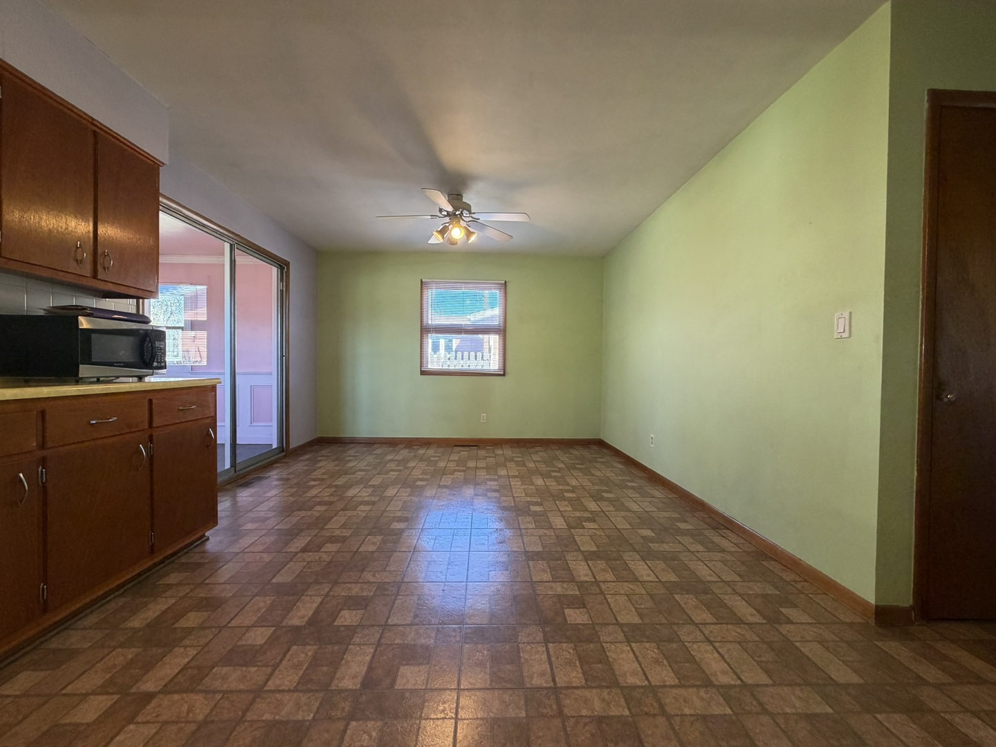 North Aurora, IL 60542