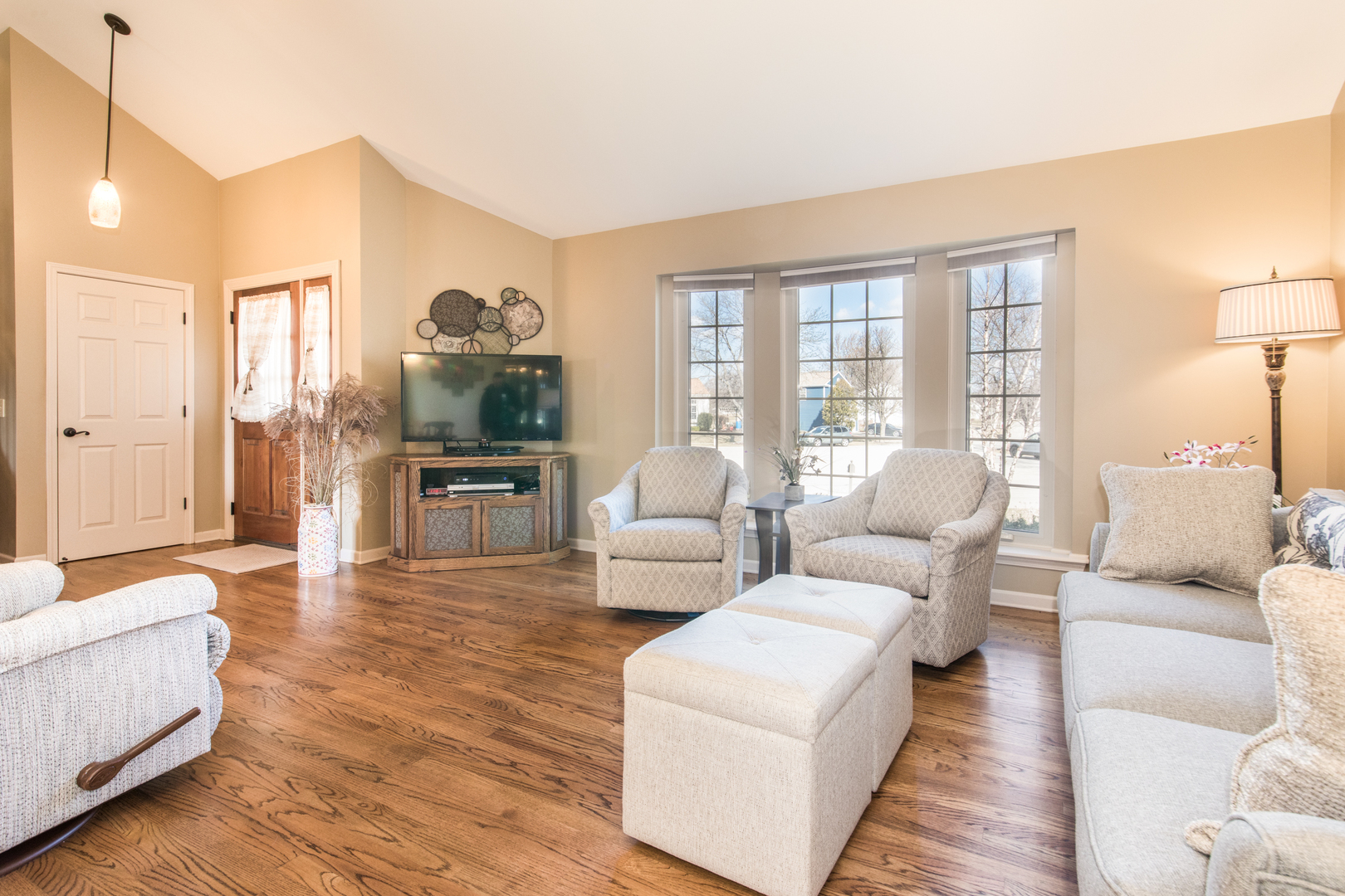 1136 Stanton Road, Lake Zurich, IL 60047