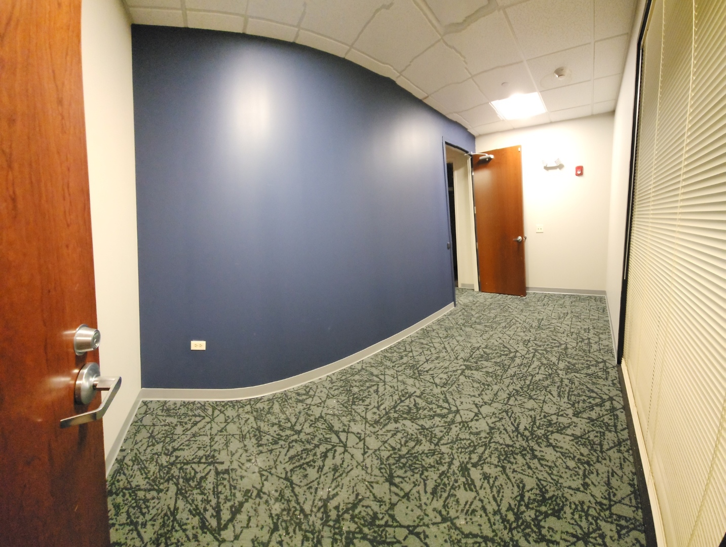 4200 Cantera Drive #117, Warrenville, IL 60555