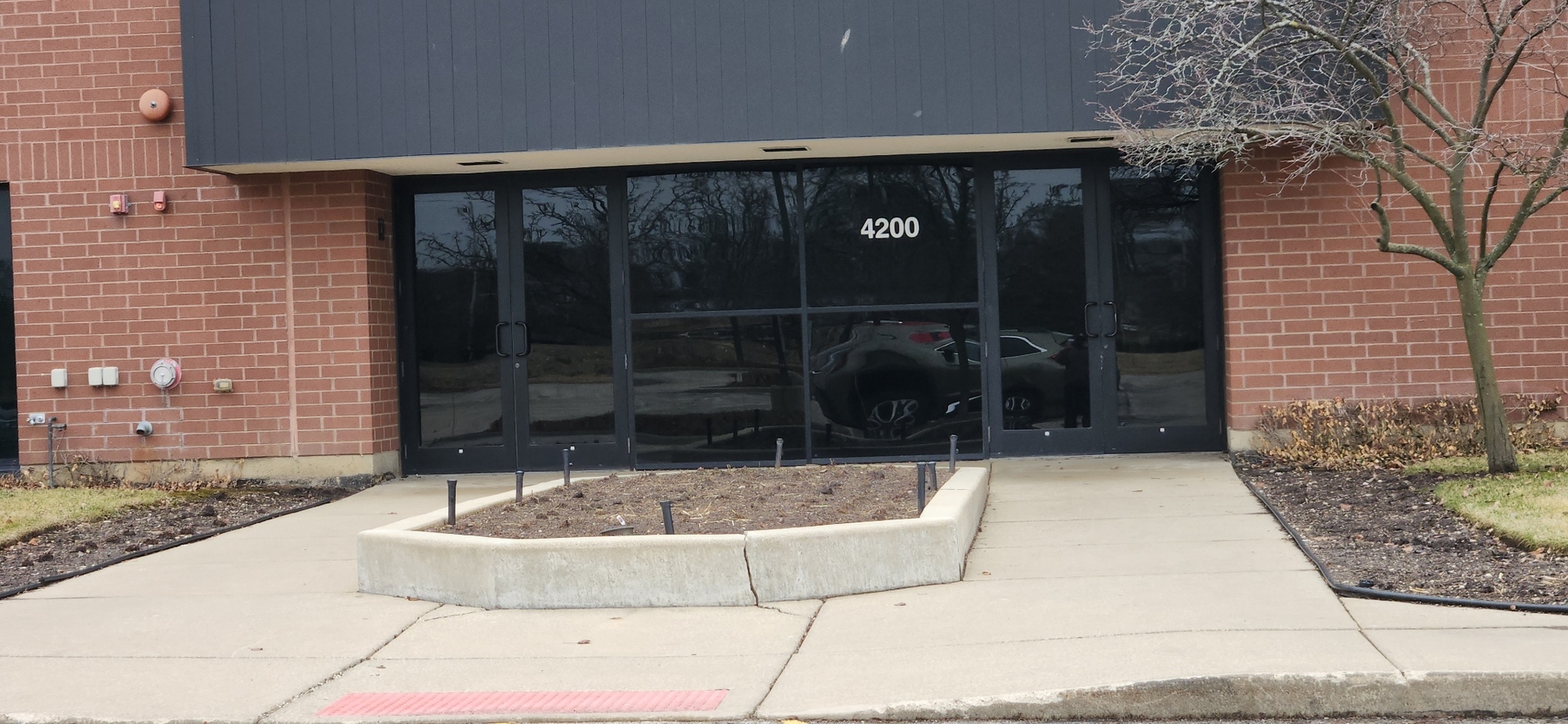 4200 Cantera Drive #117, Warrenville, IL 60555