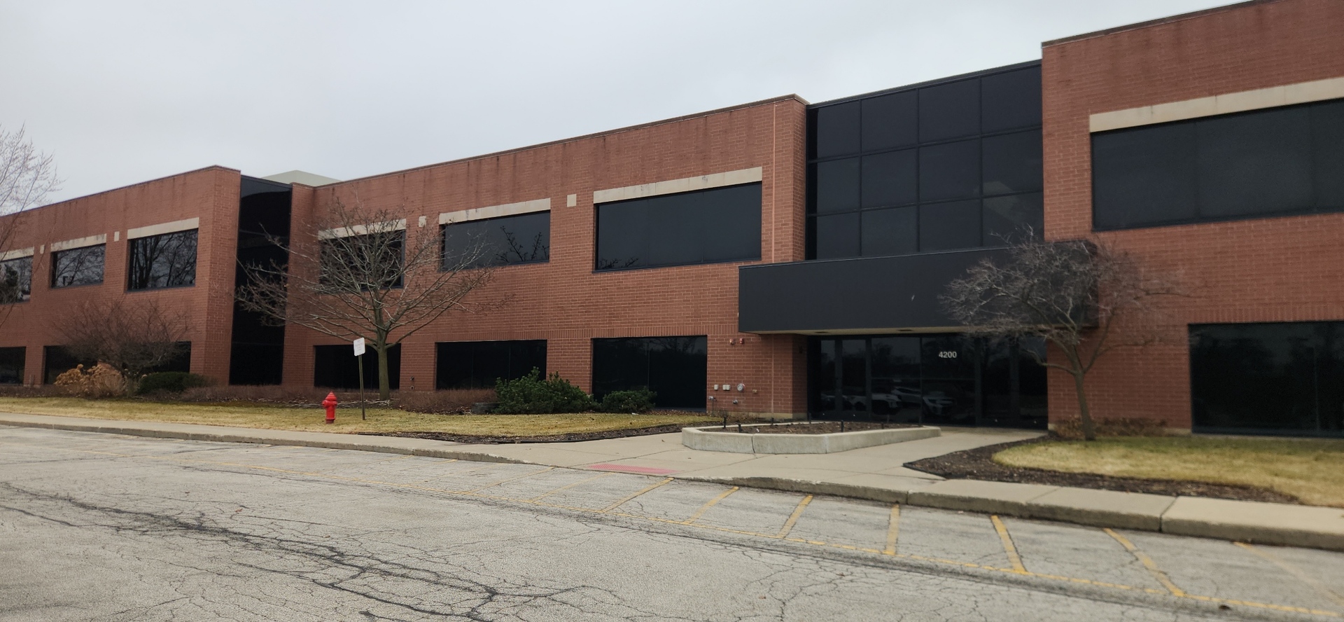 4200 Cantera Drive #117, Warrenville, IL 60555