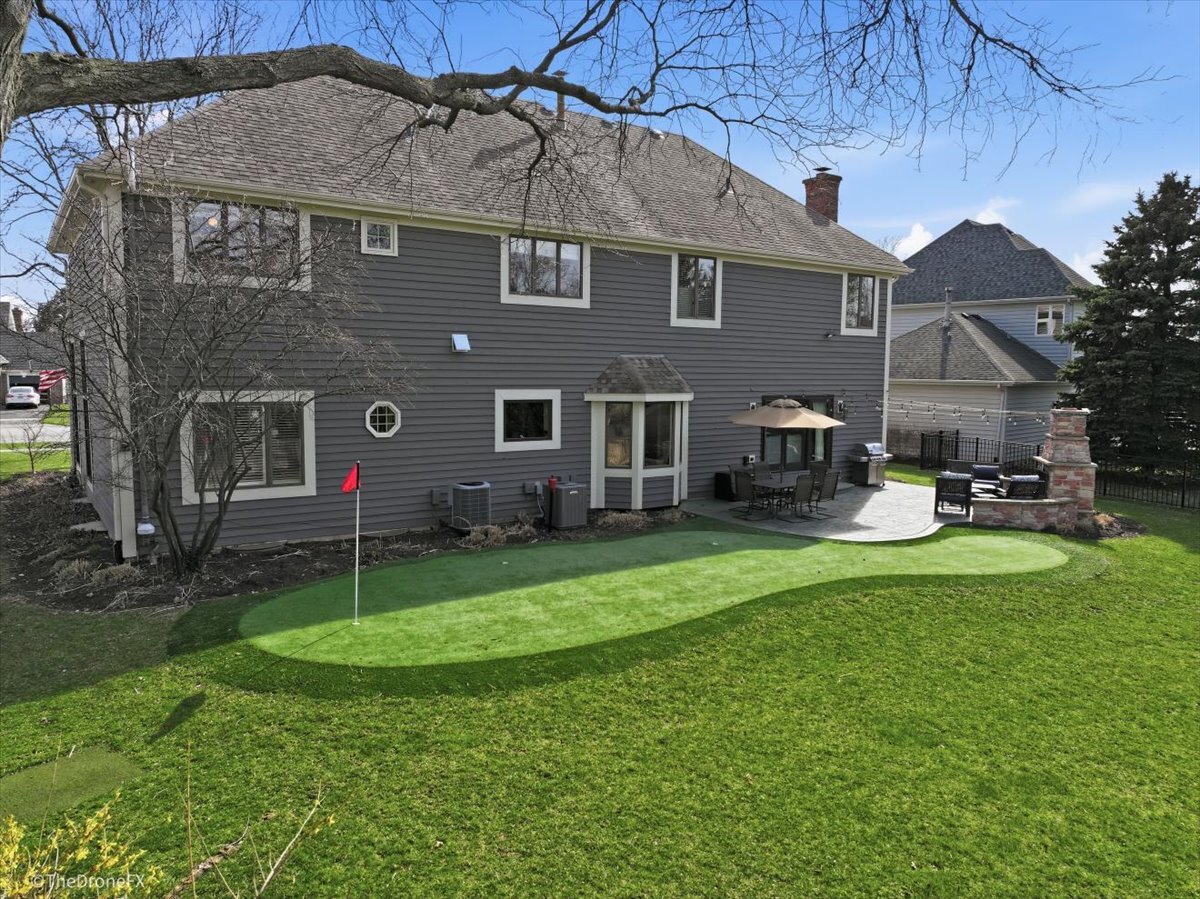 121 Brighton Drive, Wheaton, IL 60189