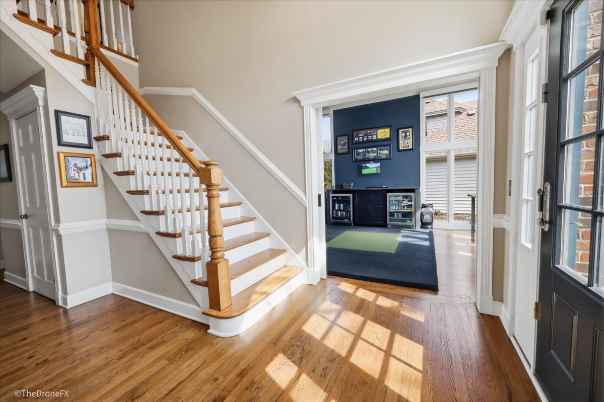 121 Brighton Drive, Wheaton, IL 60189