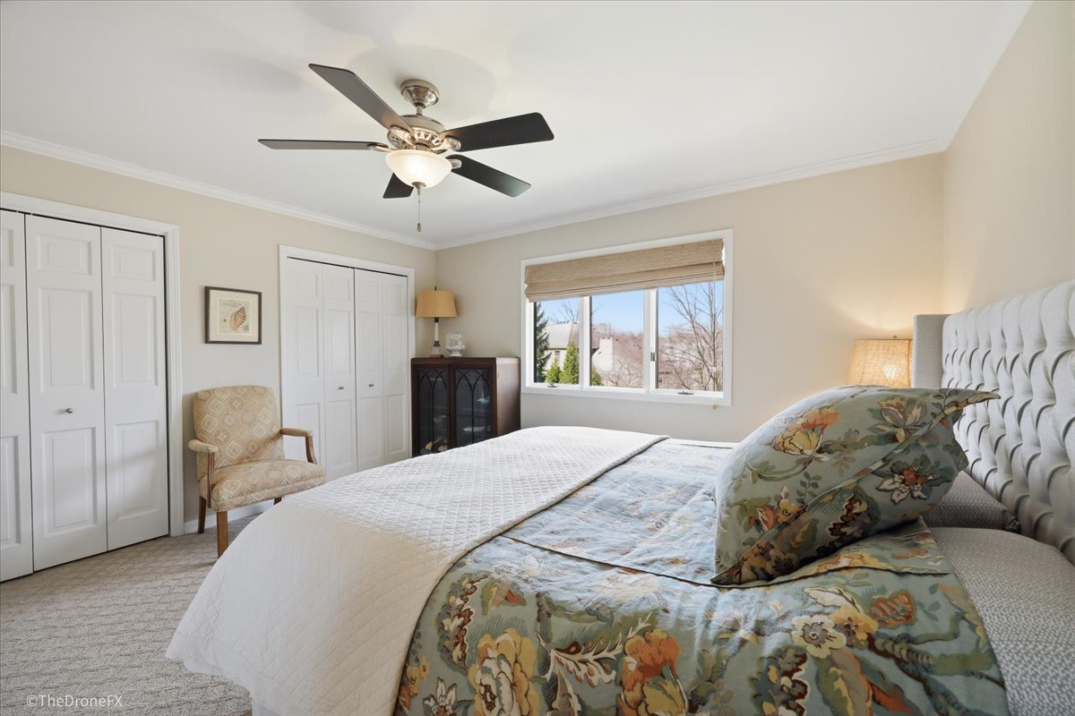 121 Brighton Drive, Wheaton, IL 60189