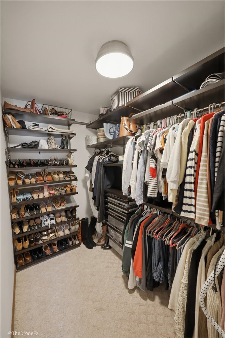 121 Brighton Drive, Wheaton, IL 60189