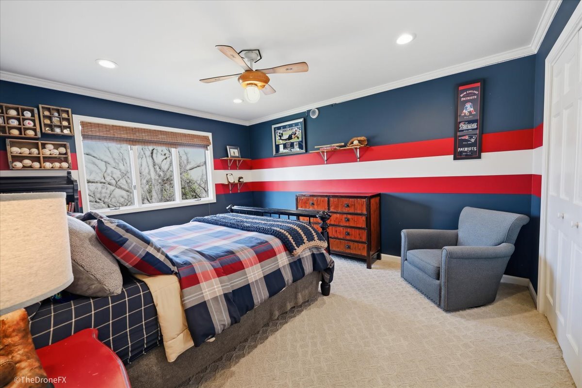 121 Brighton Drive, Wheaton, IL 60189