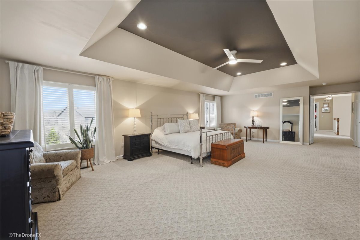 121 Brighton Drive, Wheaton, IL 60189