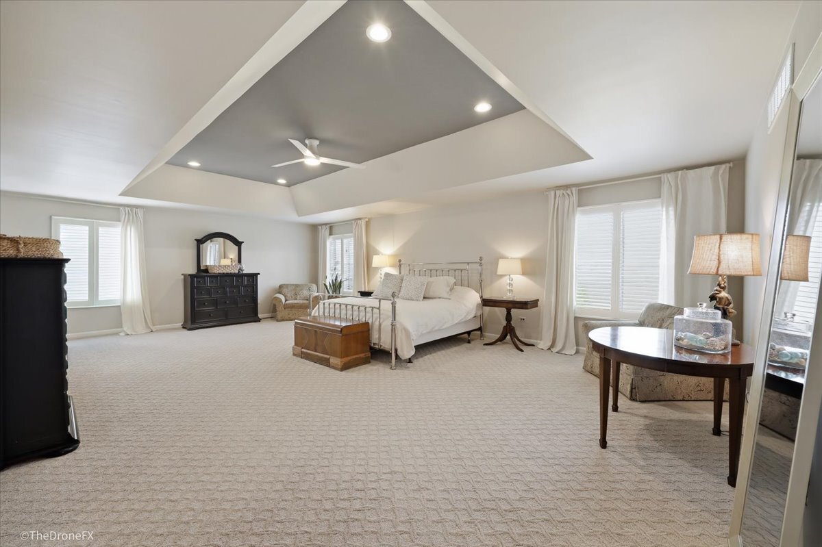 121 Brighton Drive, Wheaton, IL 60189