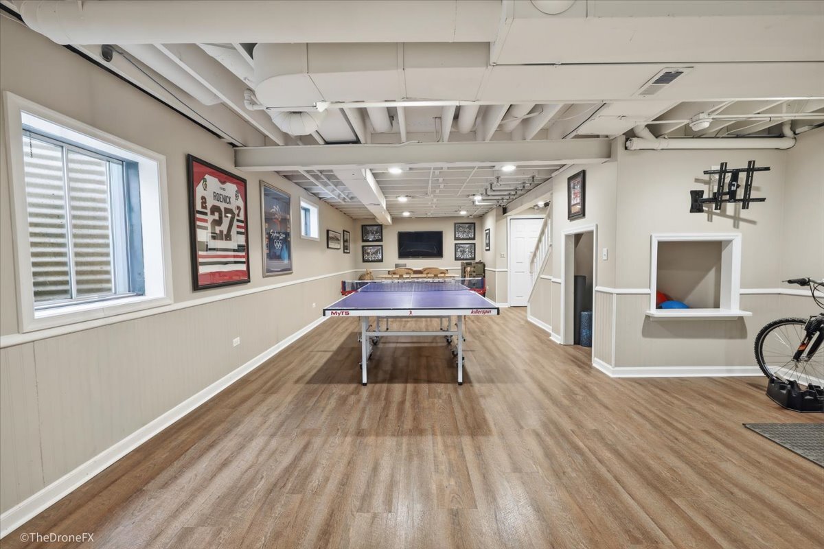 121 Brighton Drive, Wheaton, IL 60189