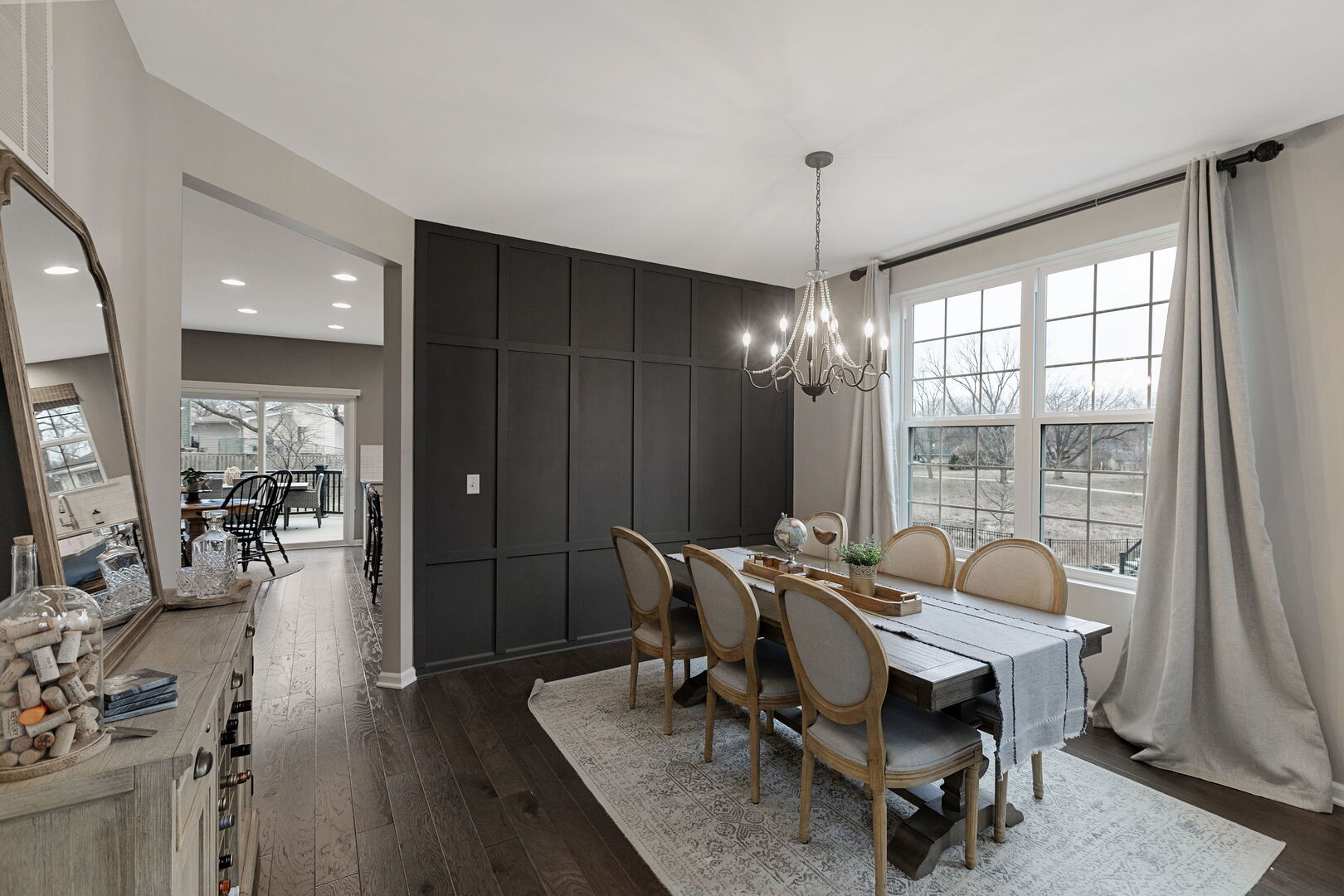 2555 Leander Court, Woodridge, IL 60517