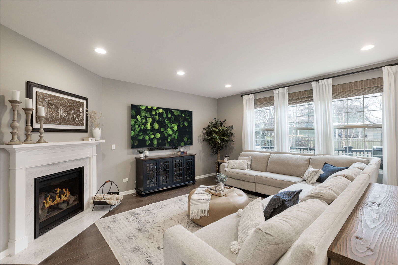 2555 Leander Court, Woodridge, IL 60517