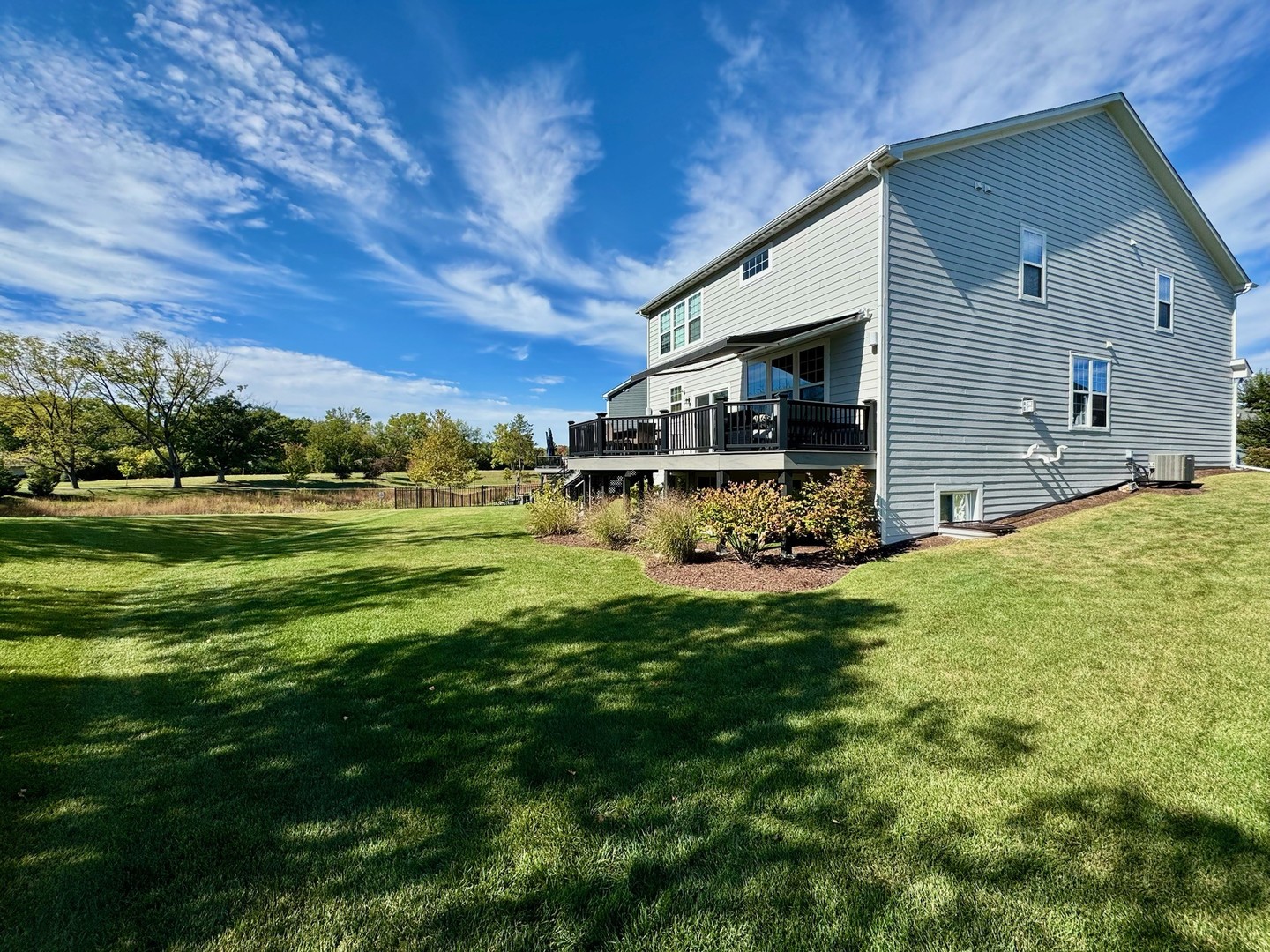 2555 Leander Court, Woodridge, IL 60517