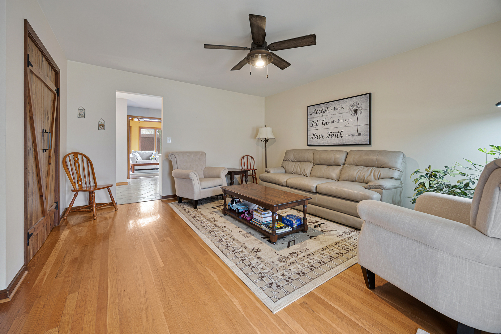 145 Concord Avenue, South Elgin, IL 60177