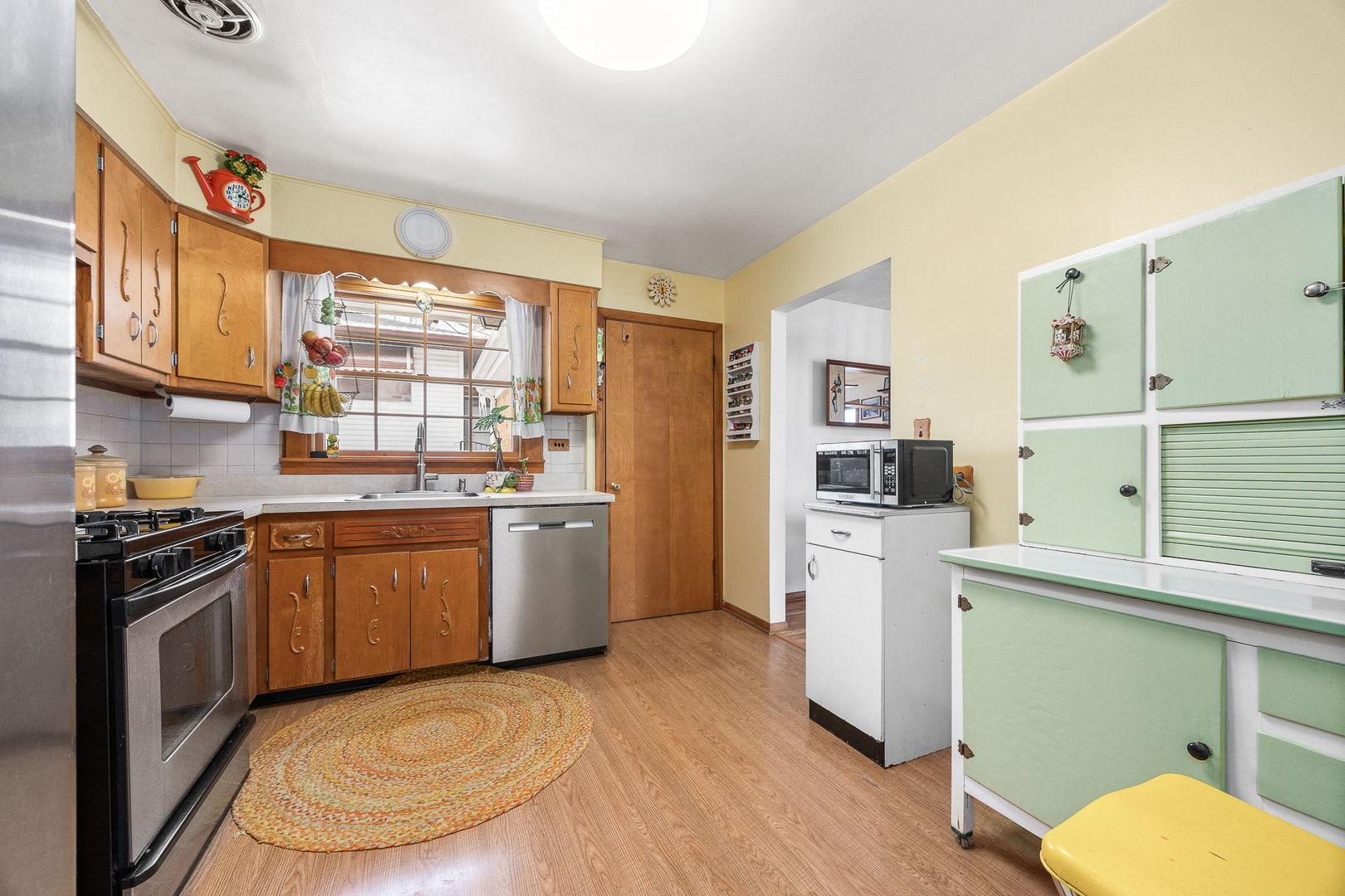 140 N Main Street, Lombard, IL 60148