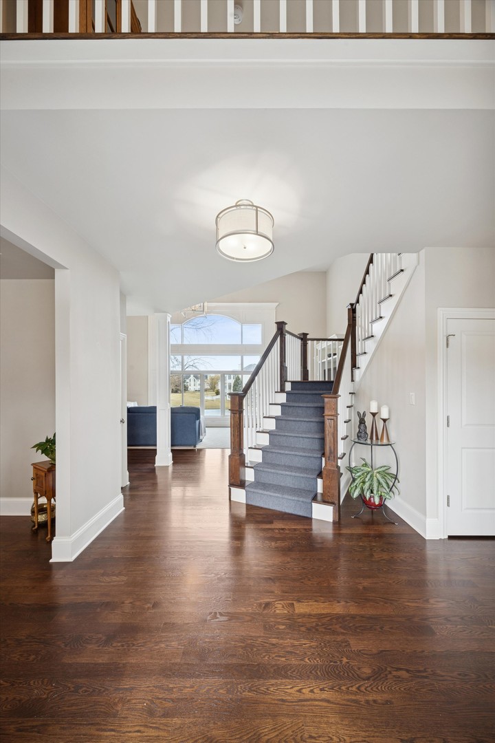 6837 Fieldstone Drive, Burr Ridge, IL 60527