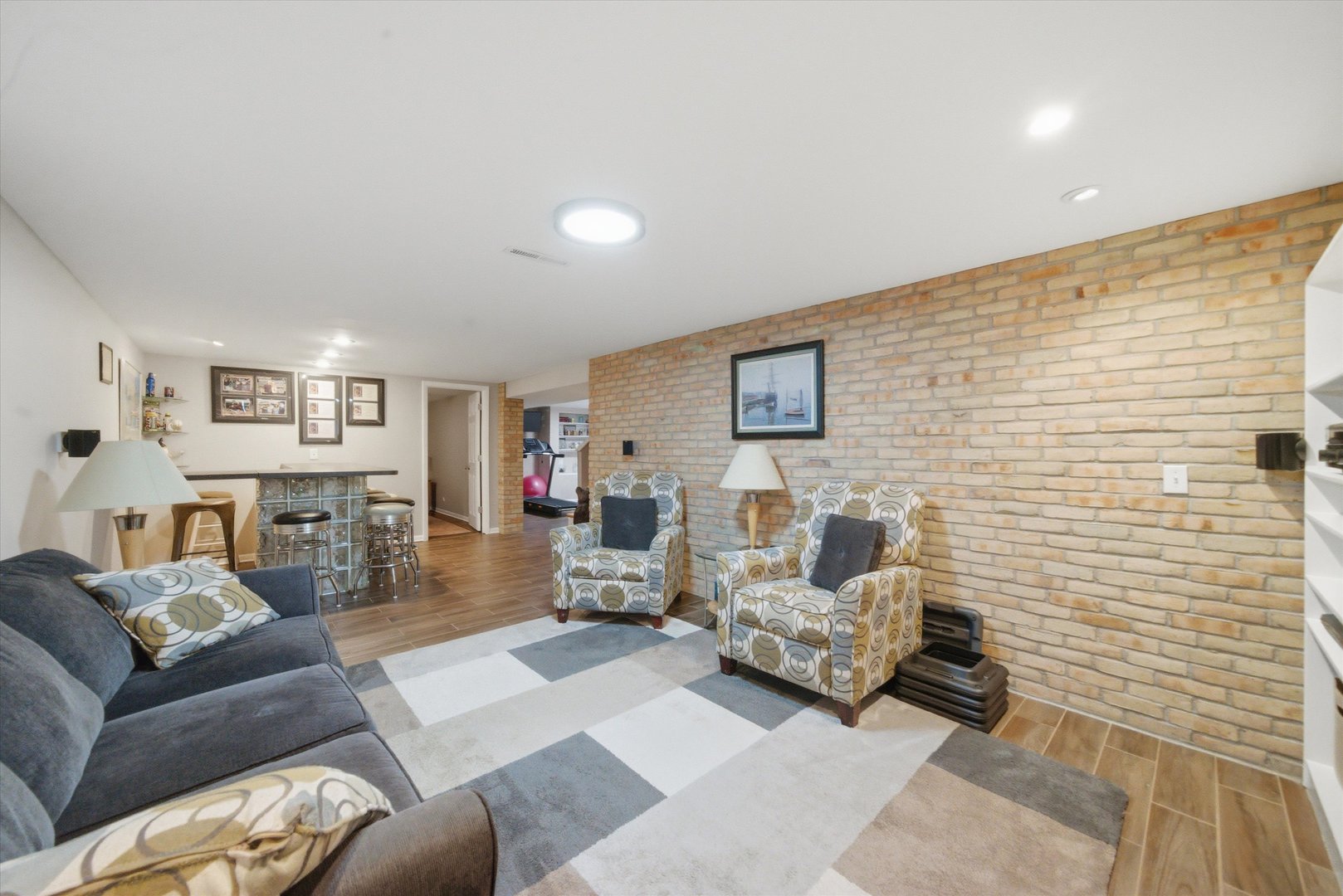 522 Lilac Court, Round Lake Beach, IL 60073