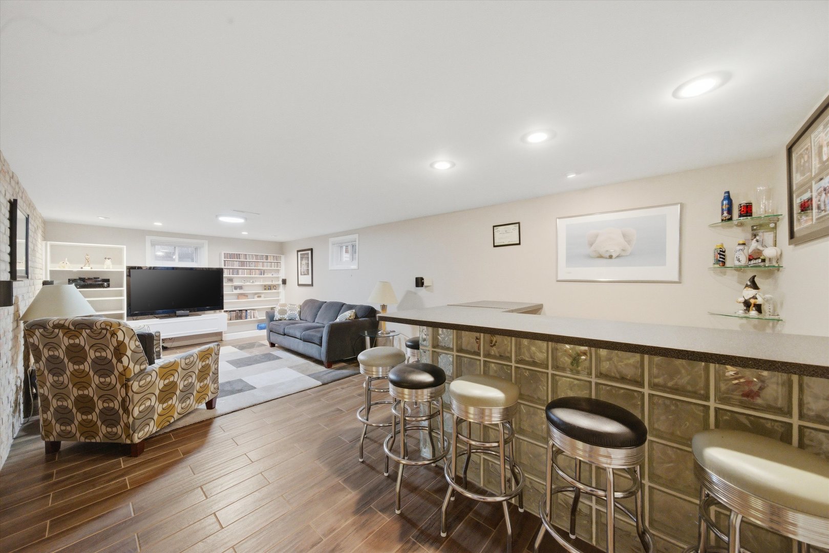 522 Lilac Court, Round Lake Beach, IL 60073