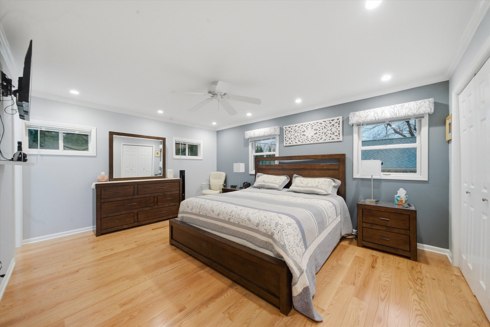 522 Lilac Court, Round Lake Beach, IL 60073