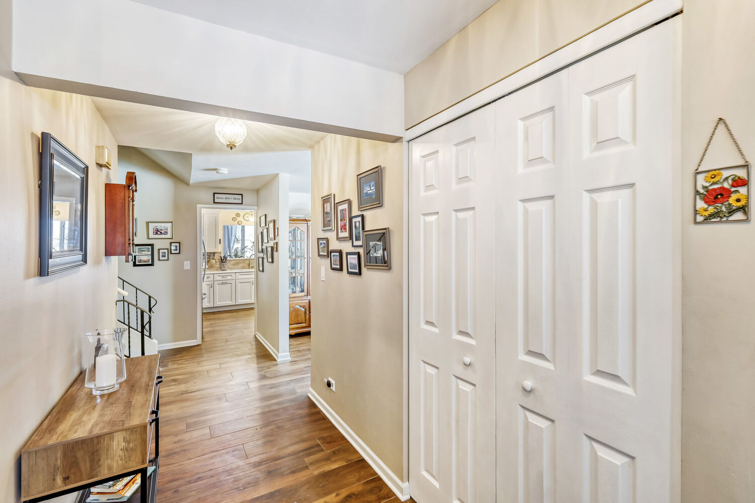 205 Cambridge Lane, Bloomingdale, IL 60108