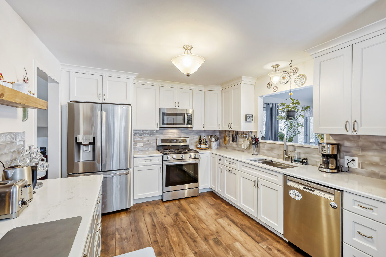 205 Cambridge Lane, Bloomingdale, IL 60108